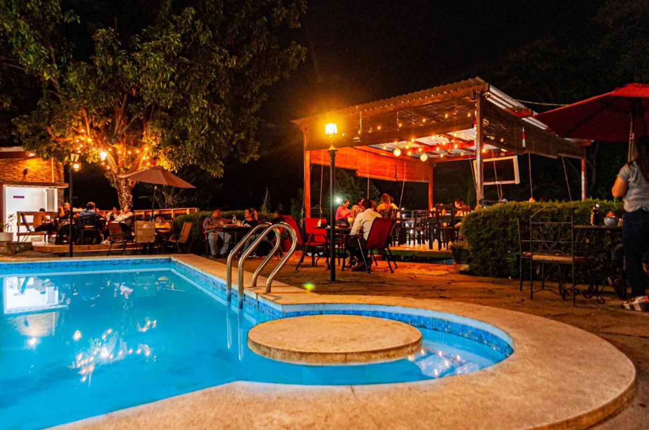 Villa Napoli Santa Ana Buitenkant foto