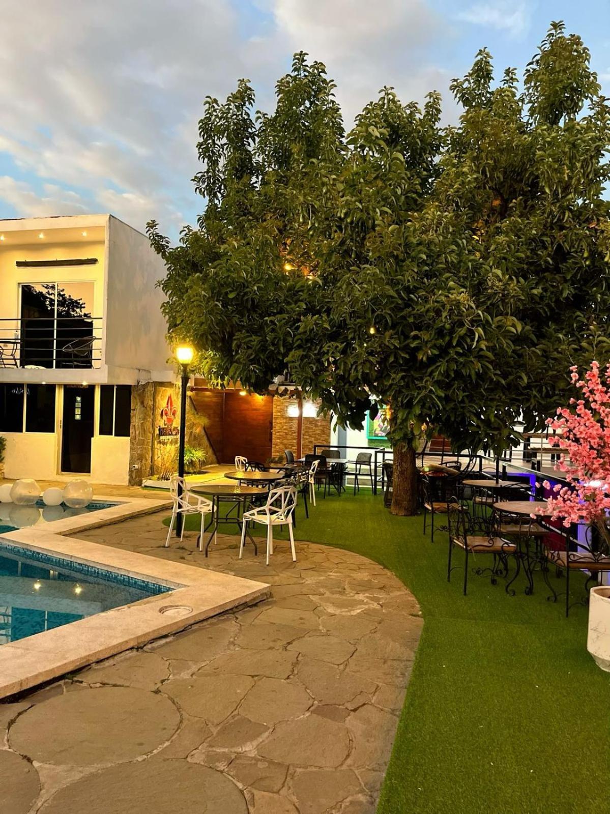 Villa Napoli Santa Ana Buitenkant foto