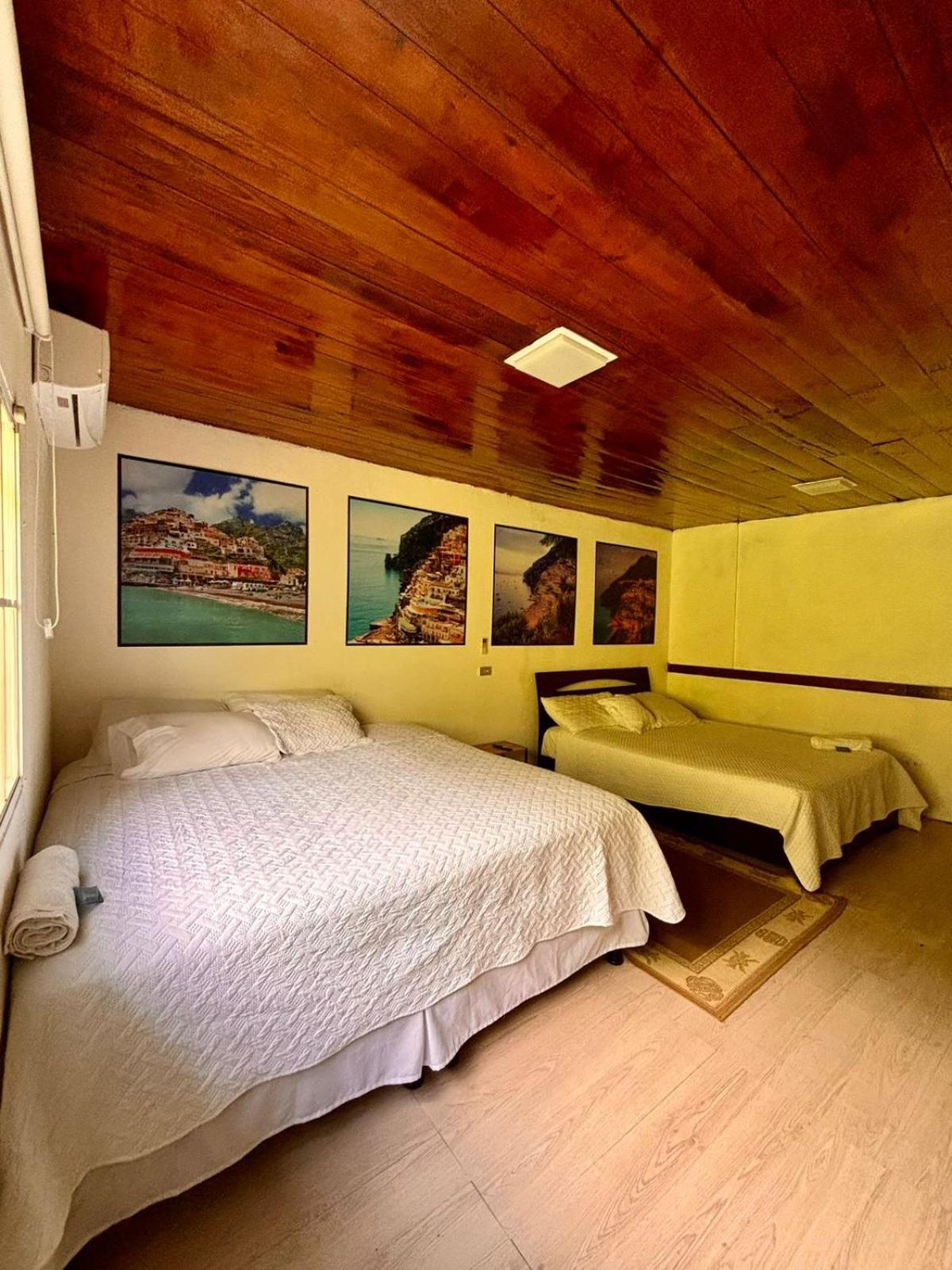 Villa Napoli Santa Ana Buitenkant foto