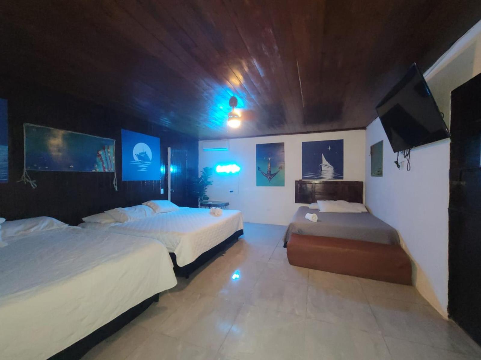 Villa Napoli Santa Ana Buitenkant foto